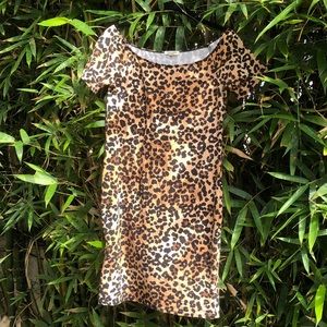 Fitted leopard dress